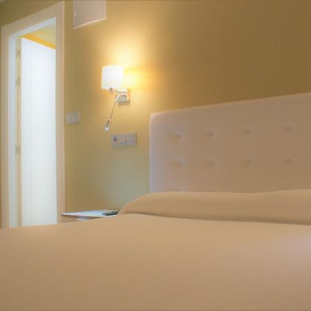Hotel Rosal Oviedo Exterior photo